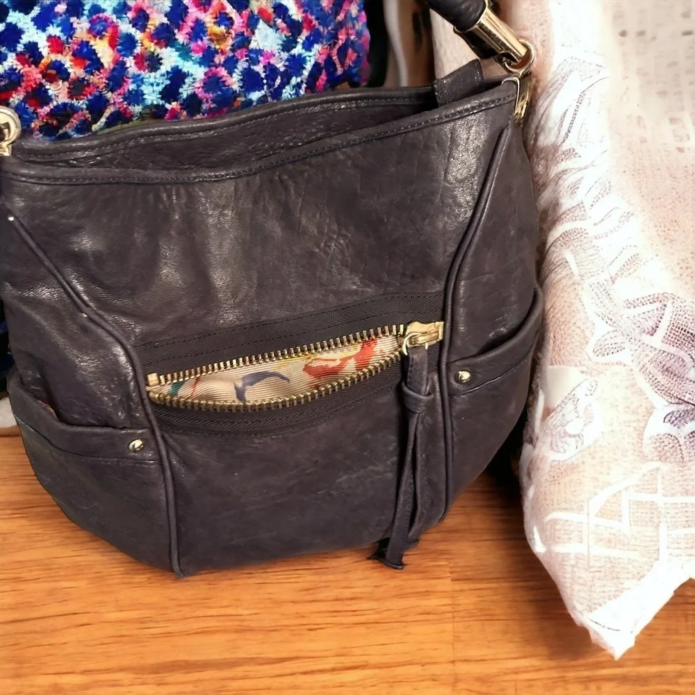 Tre VERO Sturdy Black calfskin leather Hobo Style Shoulder Bag - Picture 2 of 9